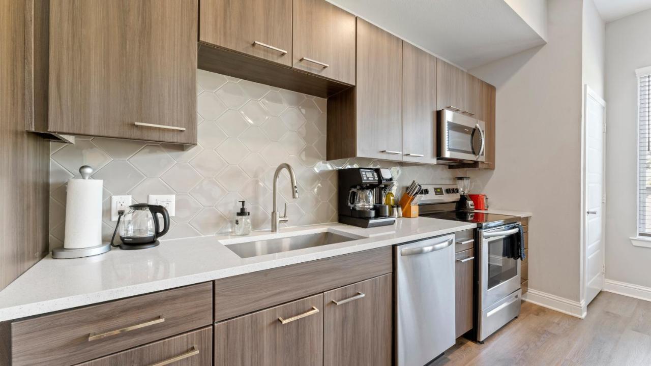 Upscale Modern Apts - Free Parking, Fast Wifi, Courtyard Διαμέρισμα Όστιν Εξωτερικό φωτογραφία